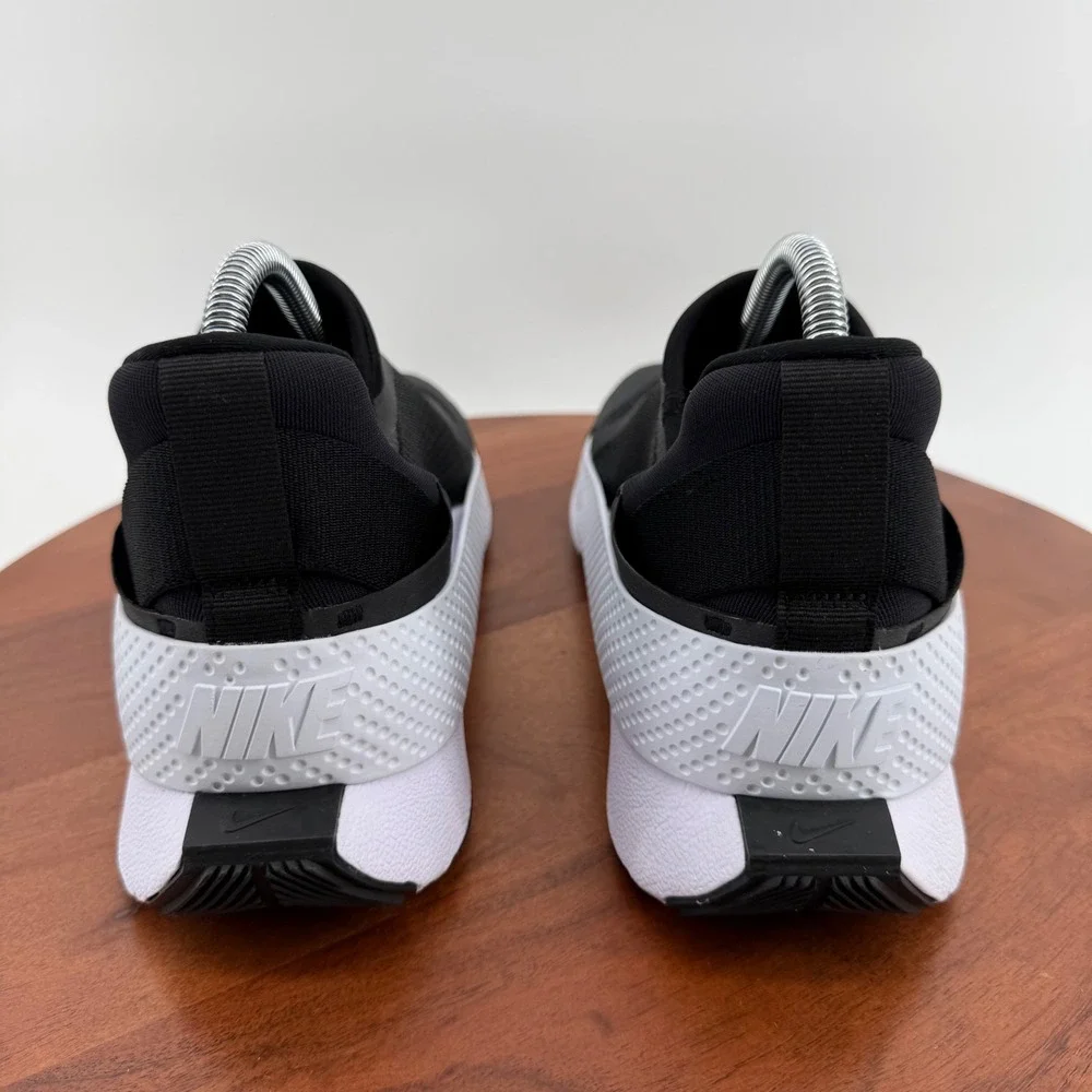 Nike Go FlyEase Sneakers Womens Black White‎ Hands Free Slip On DR5540-002 8.5